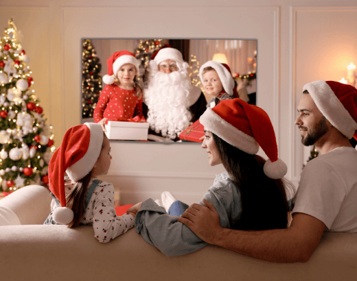 família assistindo os melhores filmes de natal